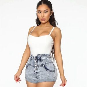 Fashion Nova High waisted shorts